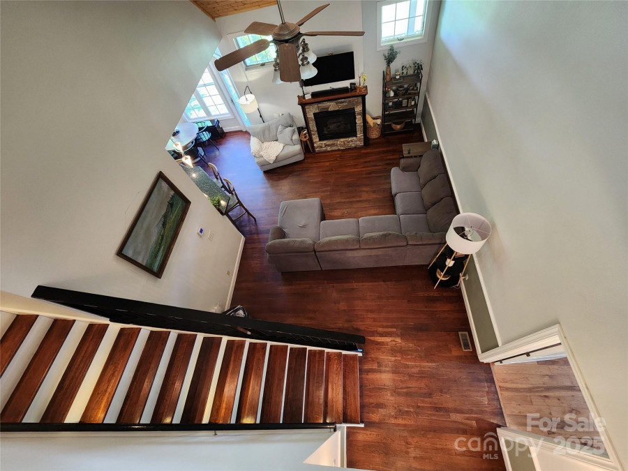 521 Hobson Rd Bakersville, NC 28705