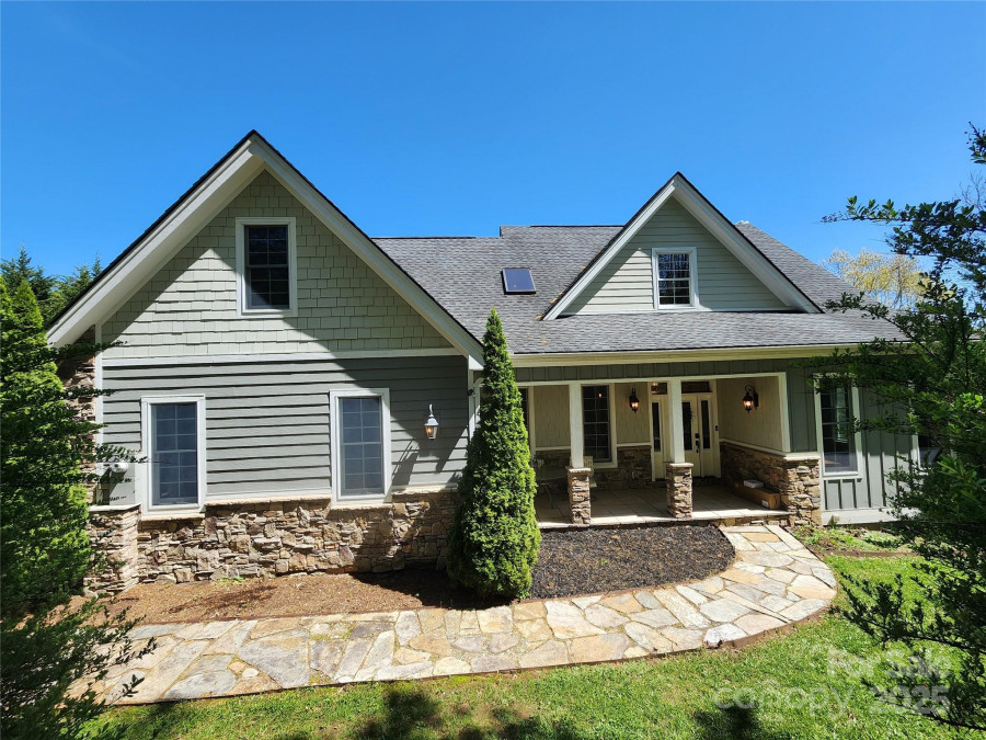 521 Hobson Rd Bakersville, NC 28705