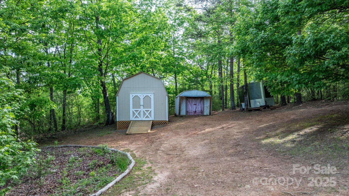 6618 Wards Gap Rd Casar, NC 28020
