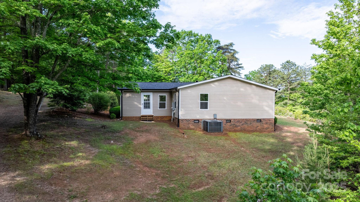 6618 Wards Gap Rd Casar, NC 28020