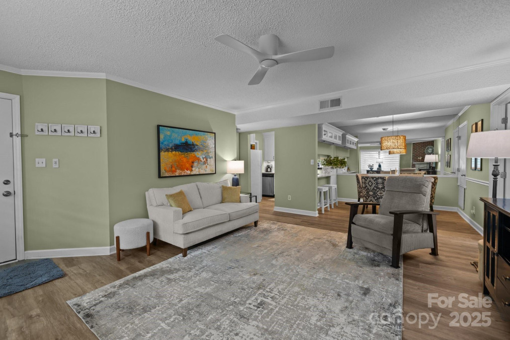 1608 Sharon Rd Charlotte, NC 28210