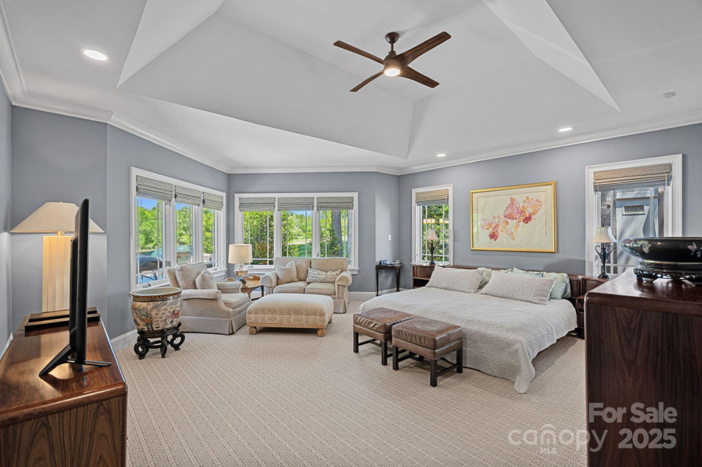 19501 River Falls Dr Davidson, NC 28036
