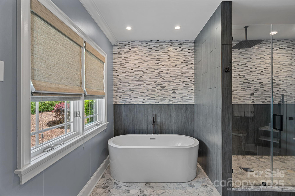 19501 River Falls Dr Davidson, NC 28036