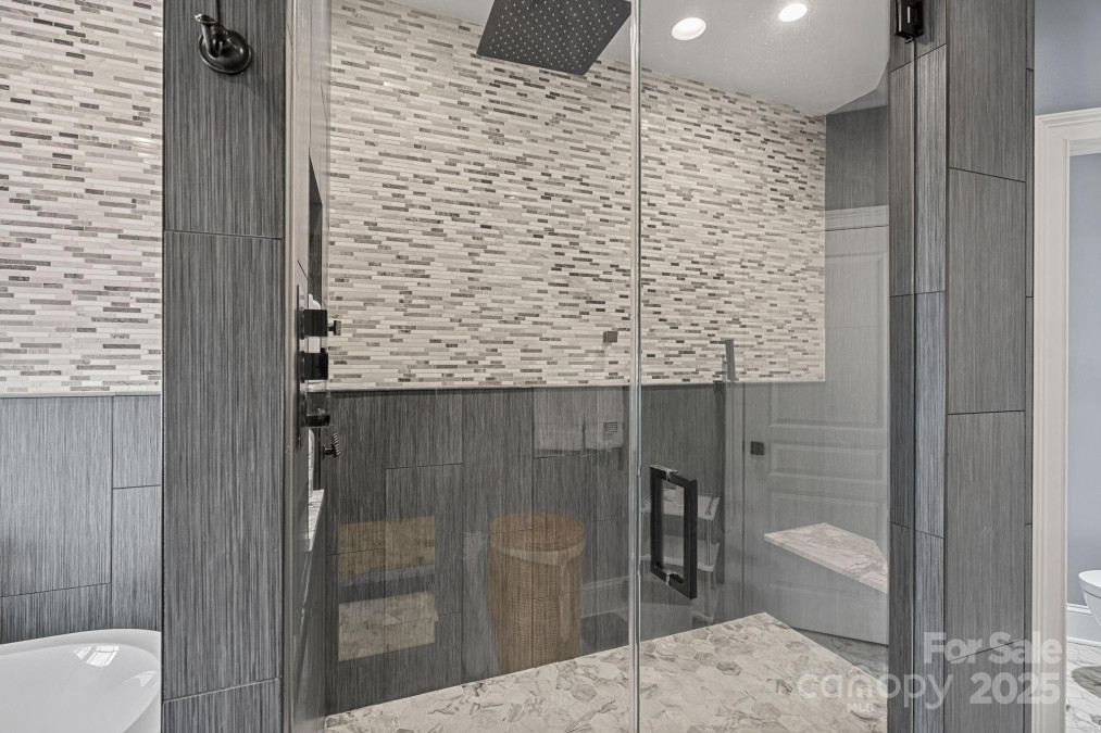 19501 River Falls Dr Davidson, NC 28036