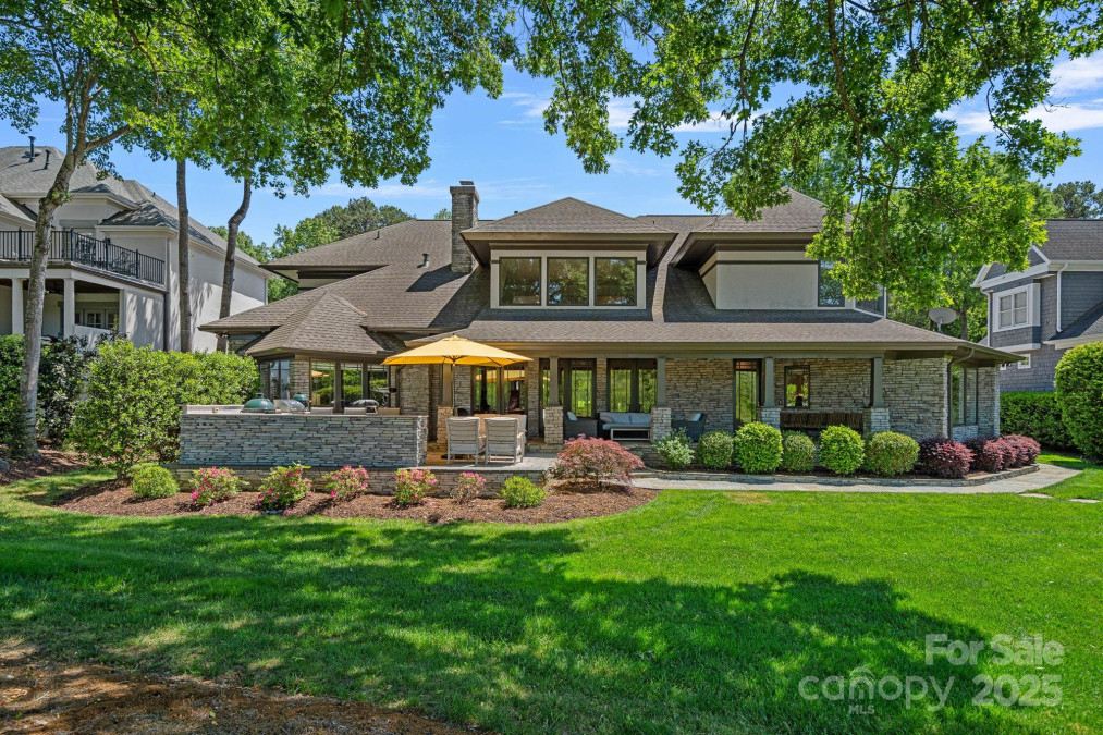 19501 River Falls Dr Davidson, NC 28036
