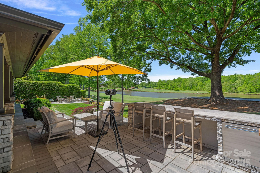 19501 River Falls Dr Davidson, NC 28036