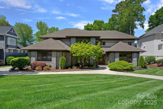 19501 River Falls Dr Davidson, NC 28036