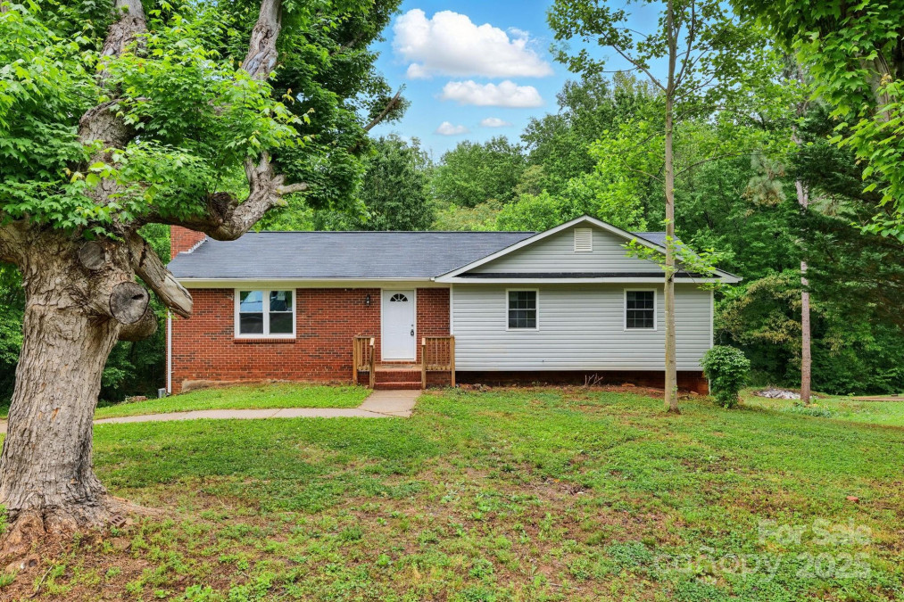 131 Little Forest Ln Statesville, NC 28625