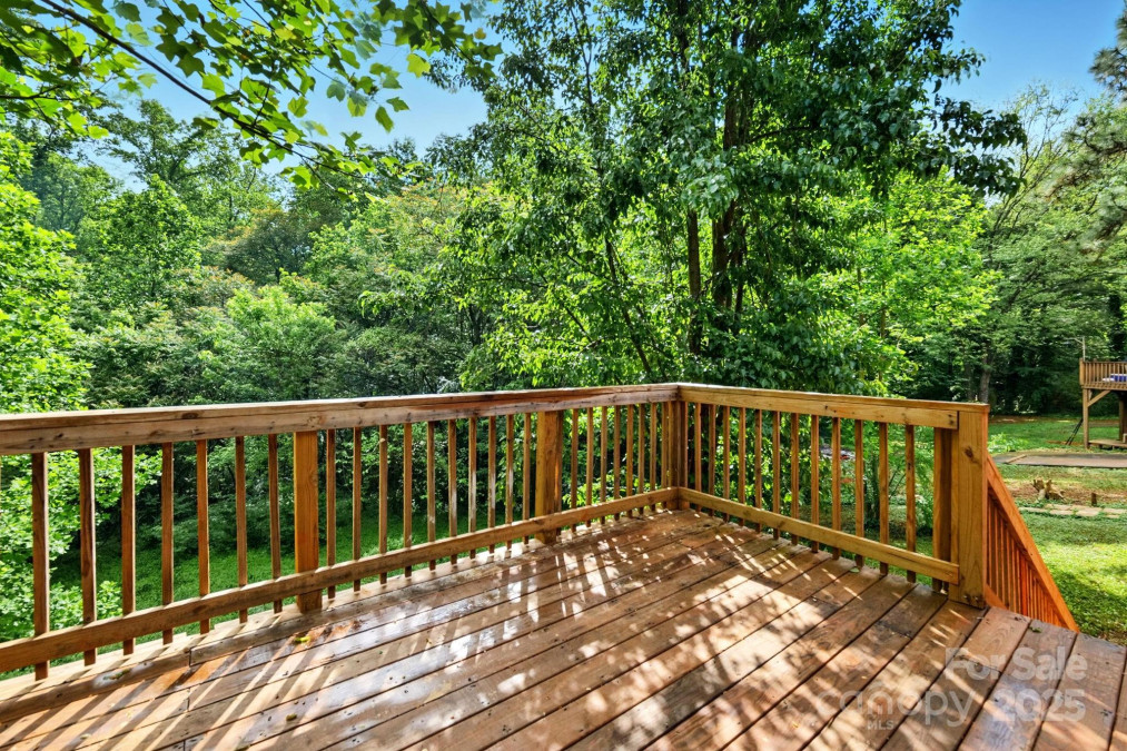 131 Little Forest Ln Statesville, NC 28625