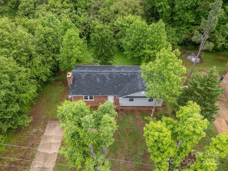 131 Little Forest Ln Statesville, NC 28625