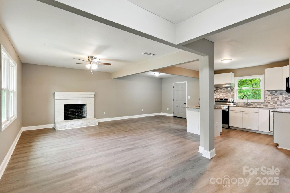 131 Little Forest Ln Statesville, NC 28625