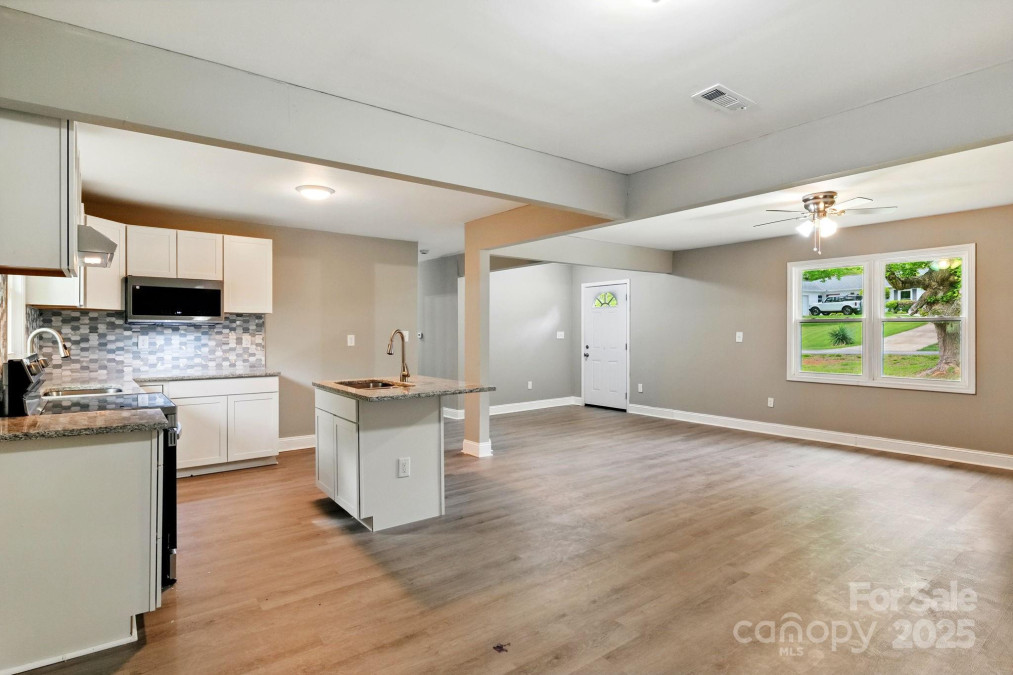 131 Little Forest Ln Statesville, NC 28625