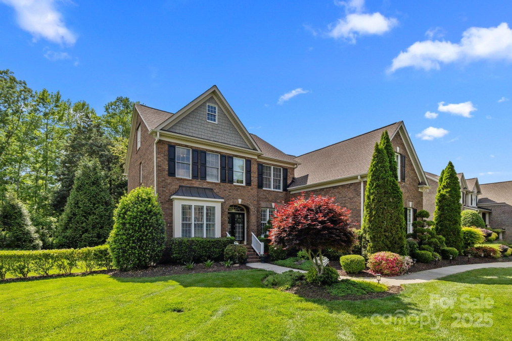 2025 Groves Edge Ln Waxhaw, NC 28173