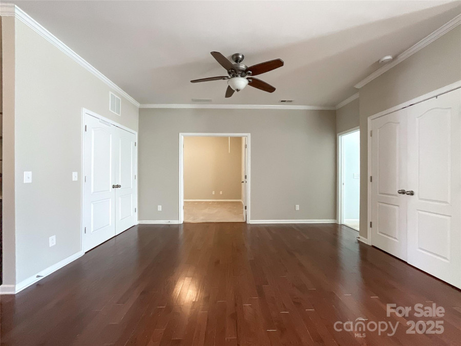 1876 Yellow Daisy Dr Matthews, NC 28104