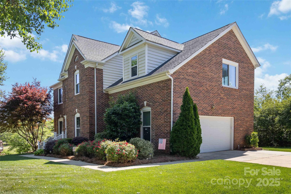 7700 Ninth Fairway Ln Mint Hill, NC 28227