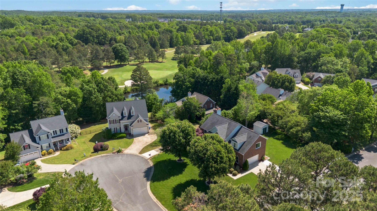 7700 Ninth Fairway Ln Mint Hill, NC 28227