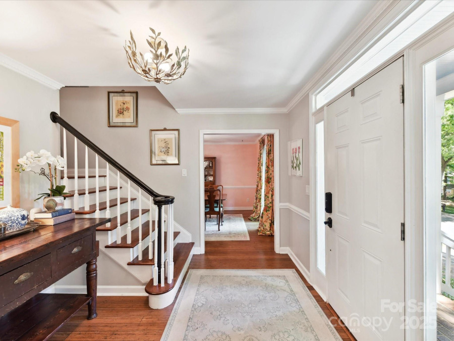 10024 Whitethorn Dr Charlotte, NC 28277