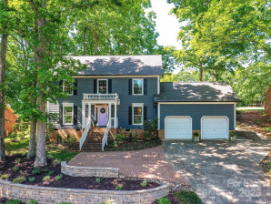 10024 Whitethorn Dr Charlotte, NC 28277