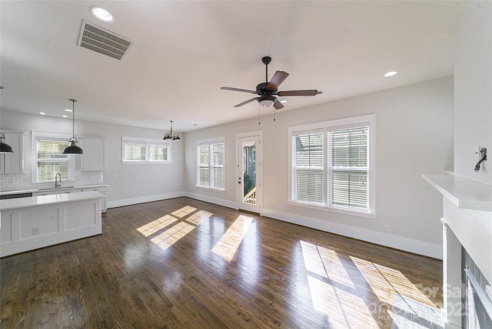 1909 Summey Ave Charlotte, NC 28205