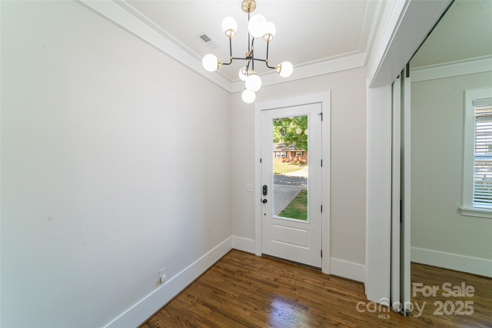 1909 Summey Ave Charlotte, NC 28205