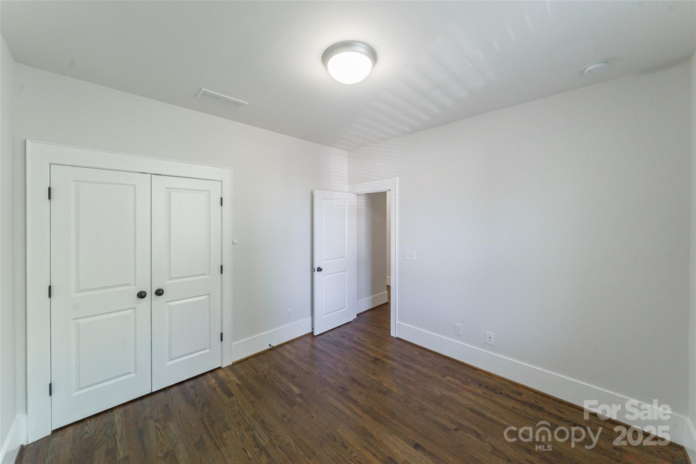 1909 Summey Ave Charlotte, NC 28205