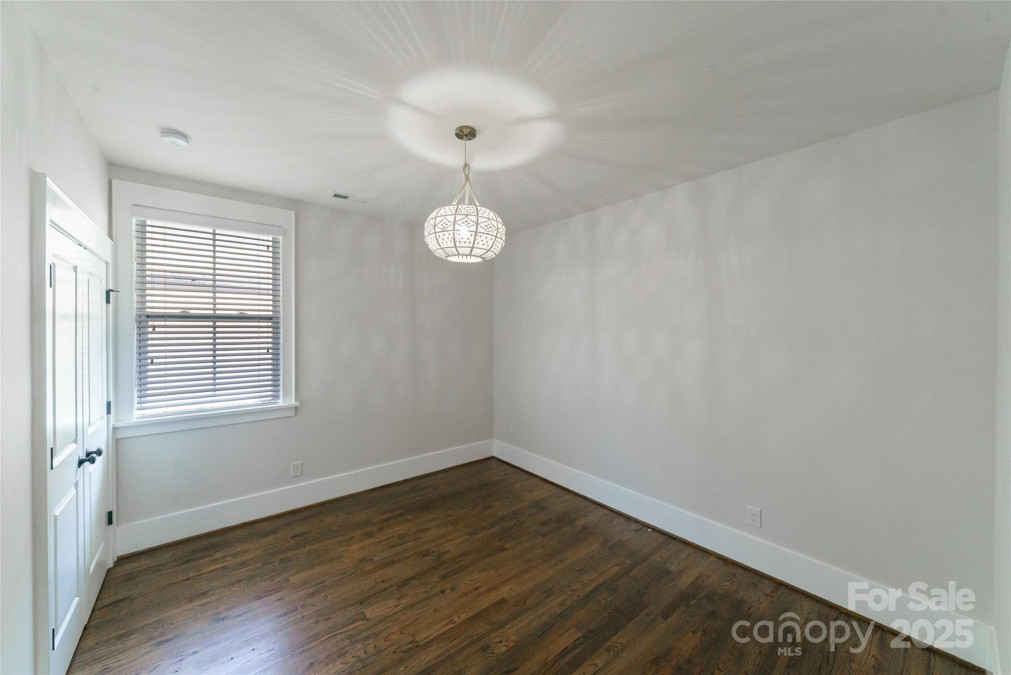 1909 Summey Ave Charlotte, NC 28205