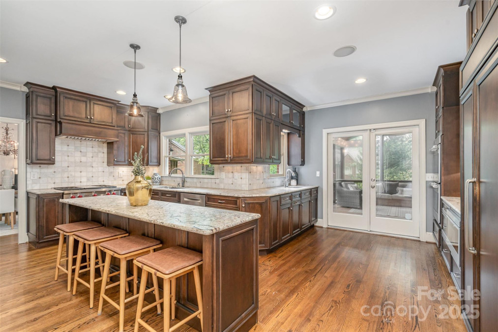 2600 Oakmeade Dr Charlotte, NC 28270