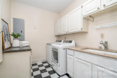 2600 Oakmeade Dr Charlotte, NC 28270