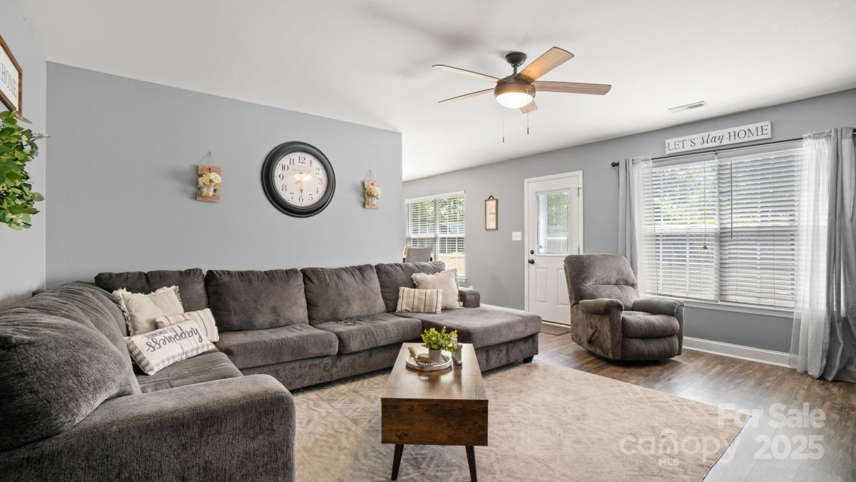 5057 Sedgefield Dr Lancaster, SC 29720