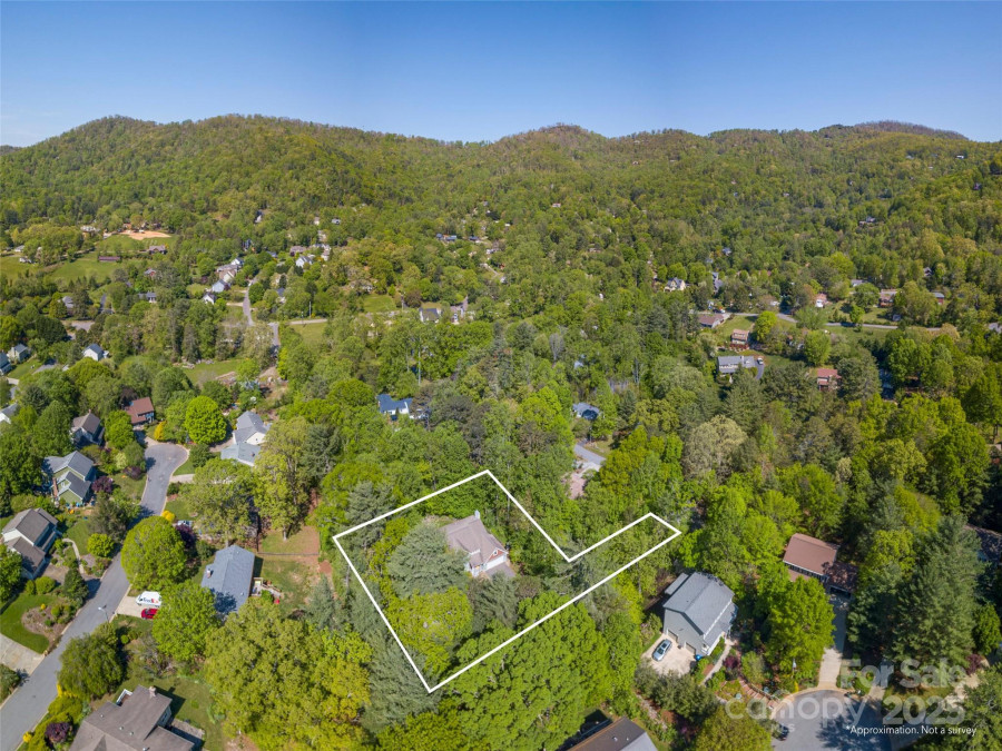 35 Mann Dr Asheville, NC 28805