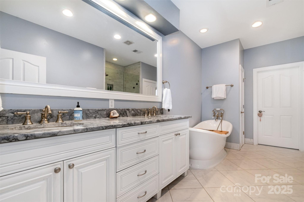 11329 Corliss Ave Charlotte, NC 28277