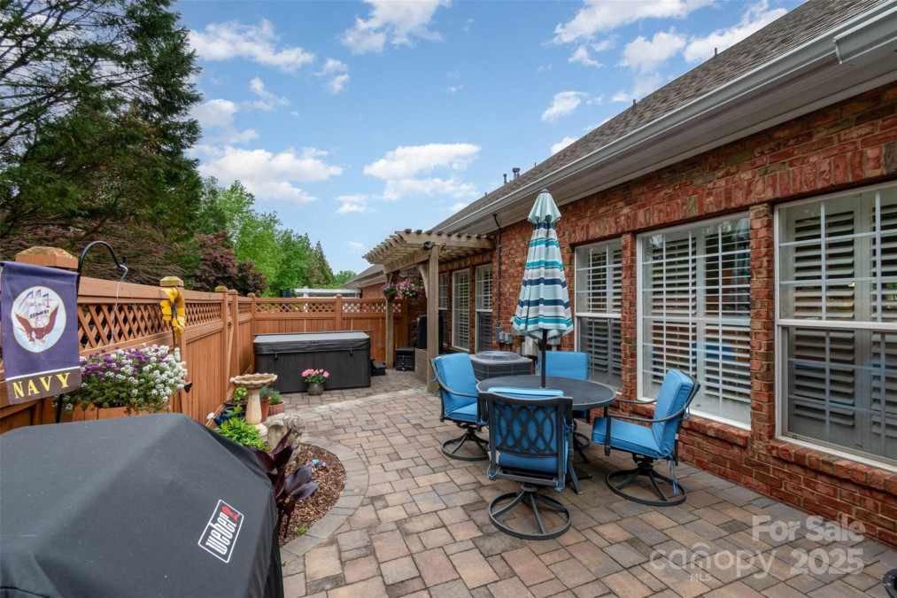 11329 Corliss Ave Charlotte, NC 28277
