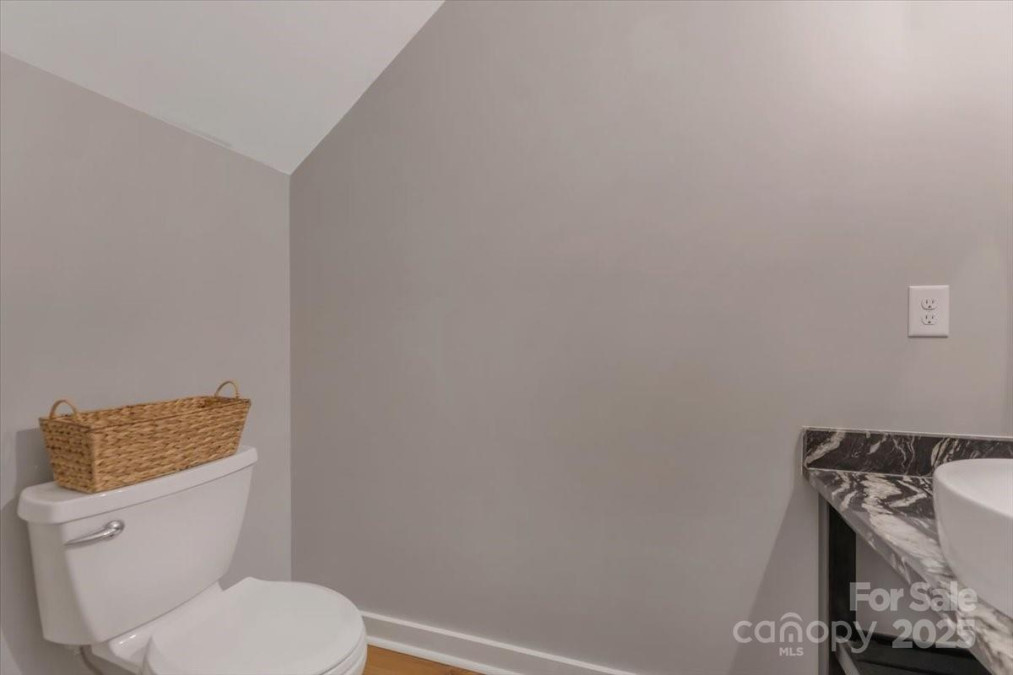 1816 Lisbon Ln Charlotte, NC 28269