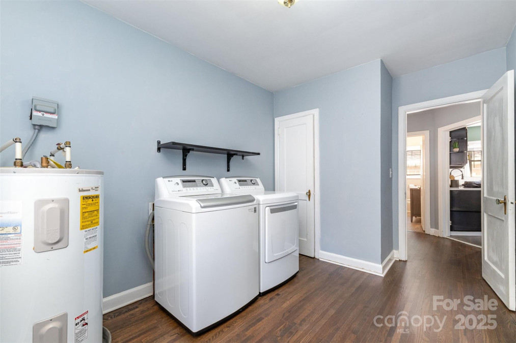 3612 The Pz Charlotte, NC 28205