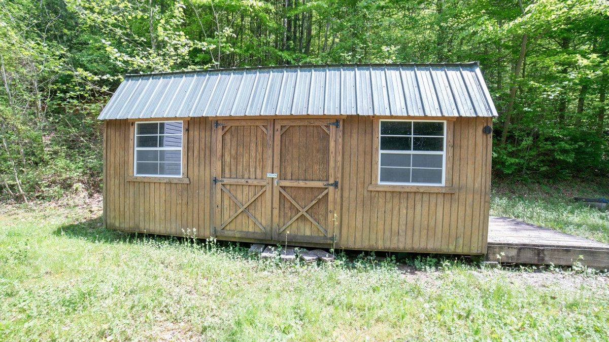 1926 Zacks Fork Rd Lenoir, NC 28645