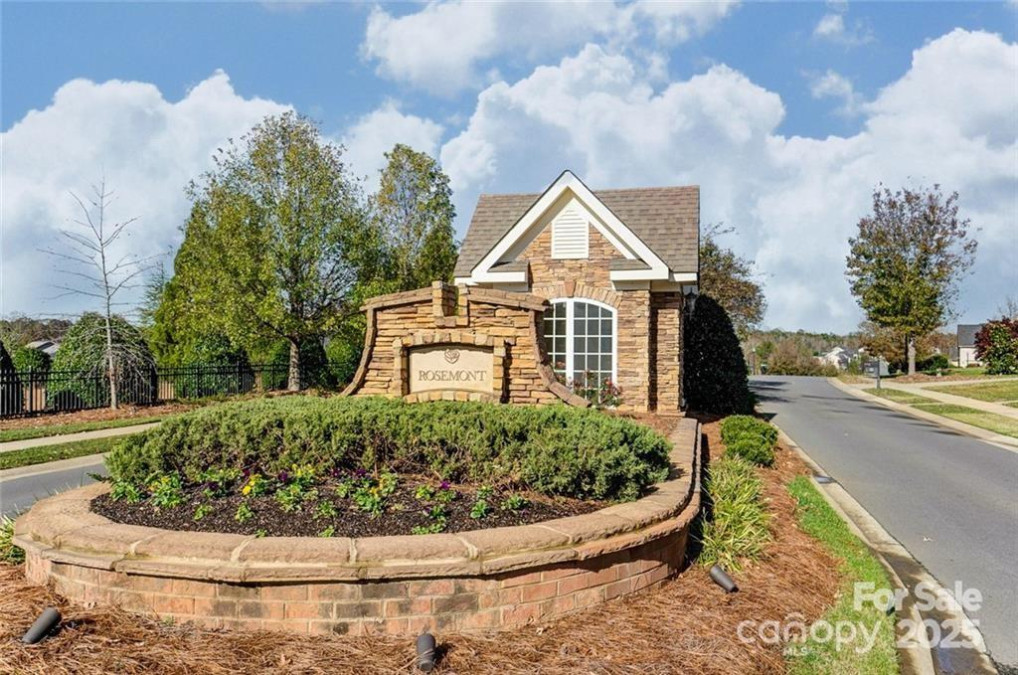 1403 Rosemont Dr Fort Mill, SC 29707
