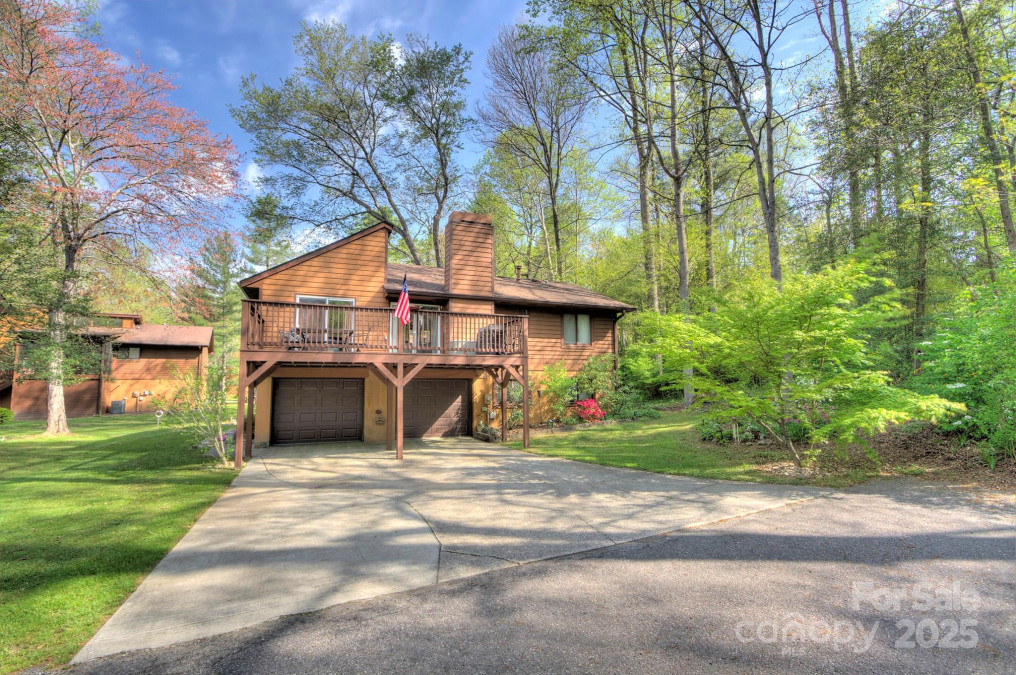 39 Oak Ct Fletcher, NC 28732