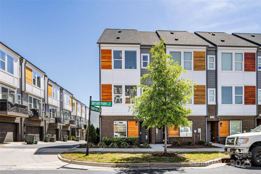 2123 Bryant Park Dr Charlotte, NC 28208