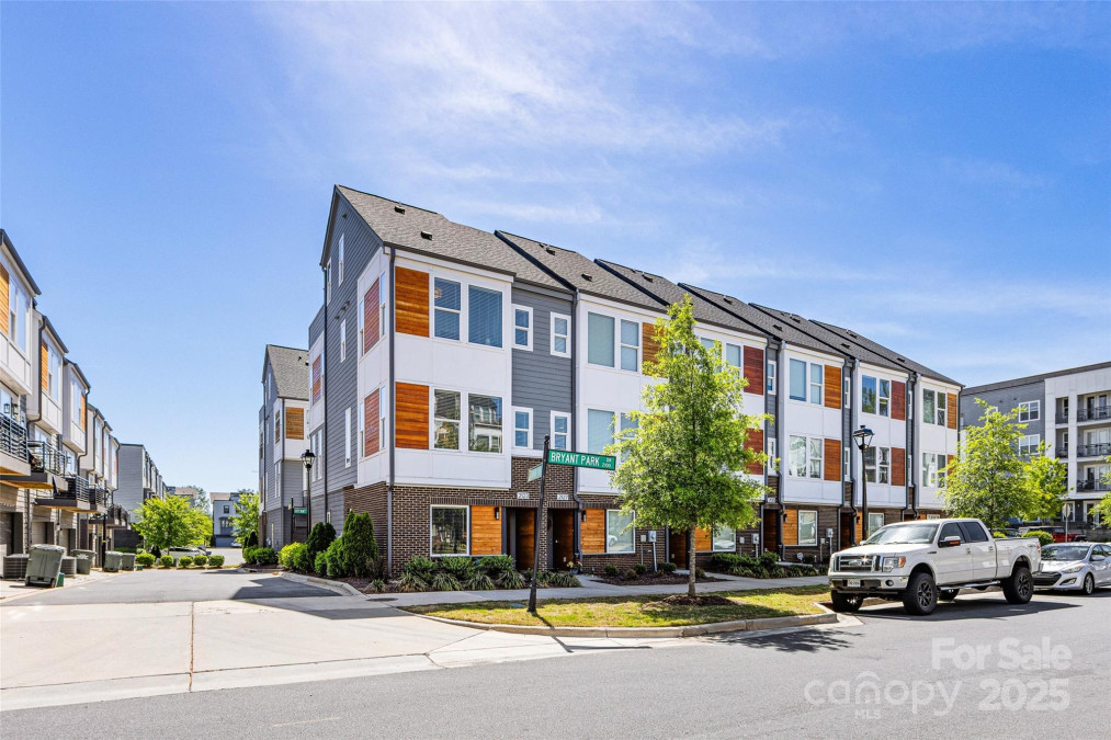 2123 Bryant Park Dr Charlotte, NC 28208