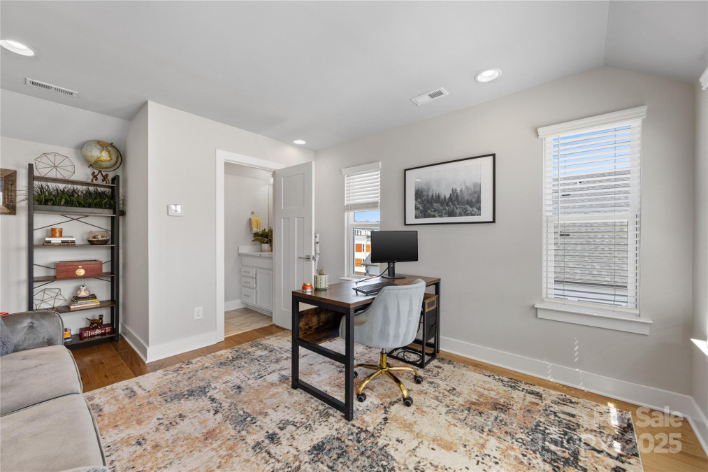 2123 Bryant Park Dr Charlotte, NC 28208
