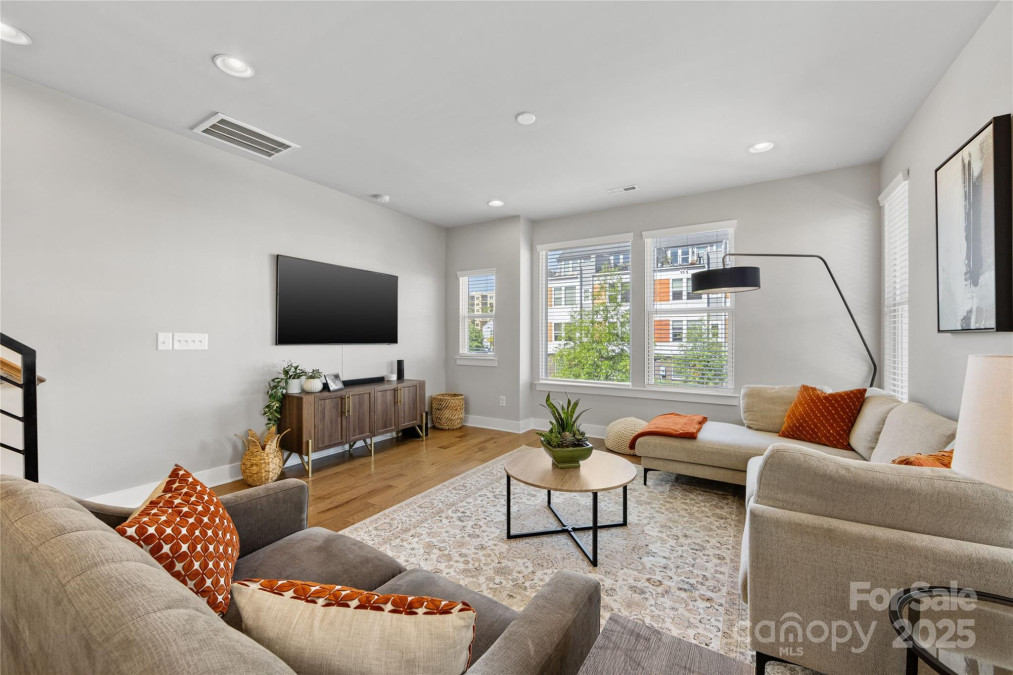 2123 Bryant Park Dr Charlotte, NC 28208