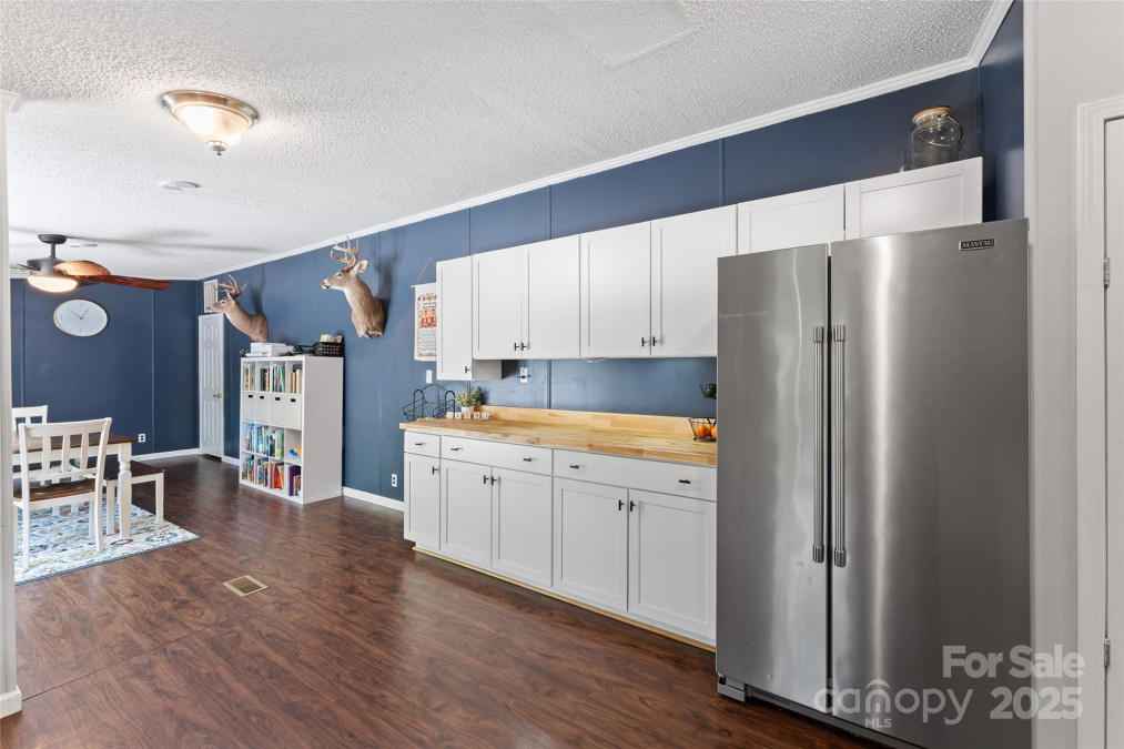 9 Ruby Dr Hendersonville, NC 28792