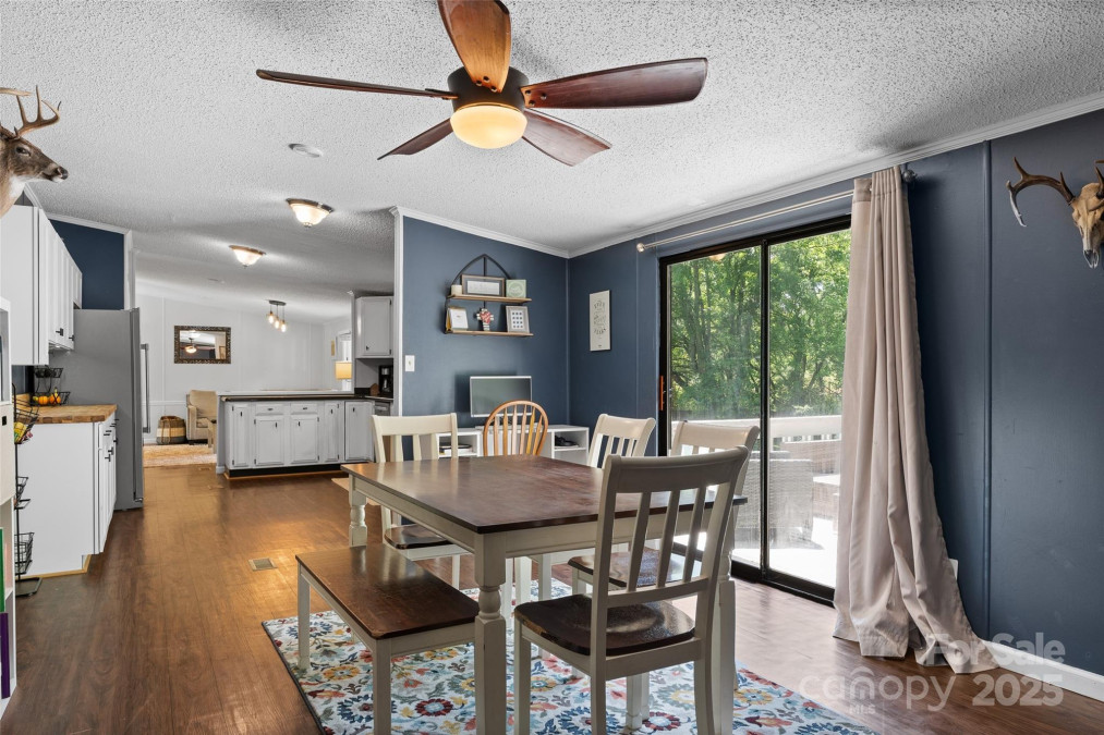 9 Ruby Dr Hendersonville, NC 28792