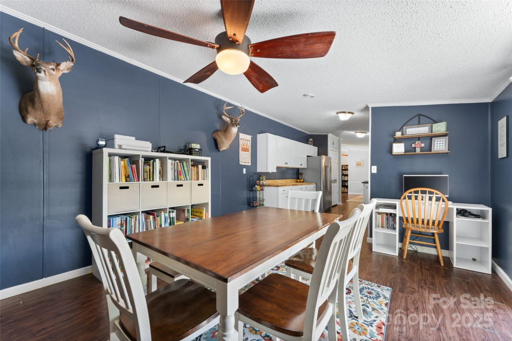 9 Ruby Dr Hendersonville, NC 28792