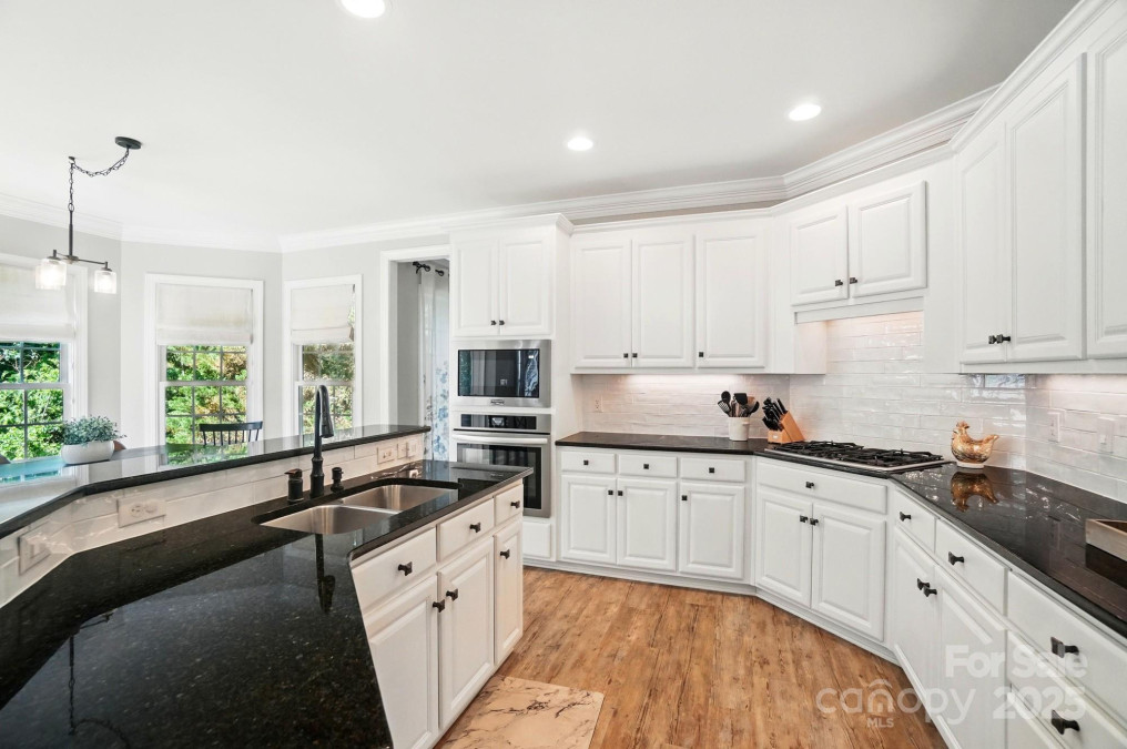 7722 Garnkirk Dr Huntersville, NC 28078