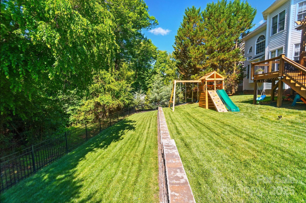 7722 Garnkirk Dr Huntersville, NC 28078