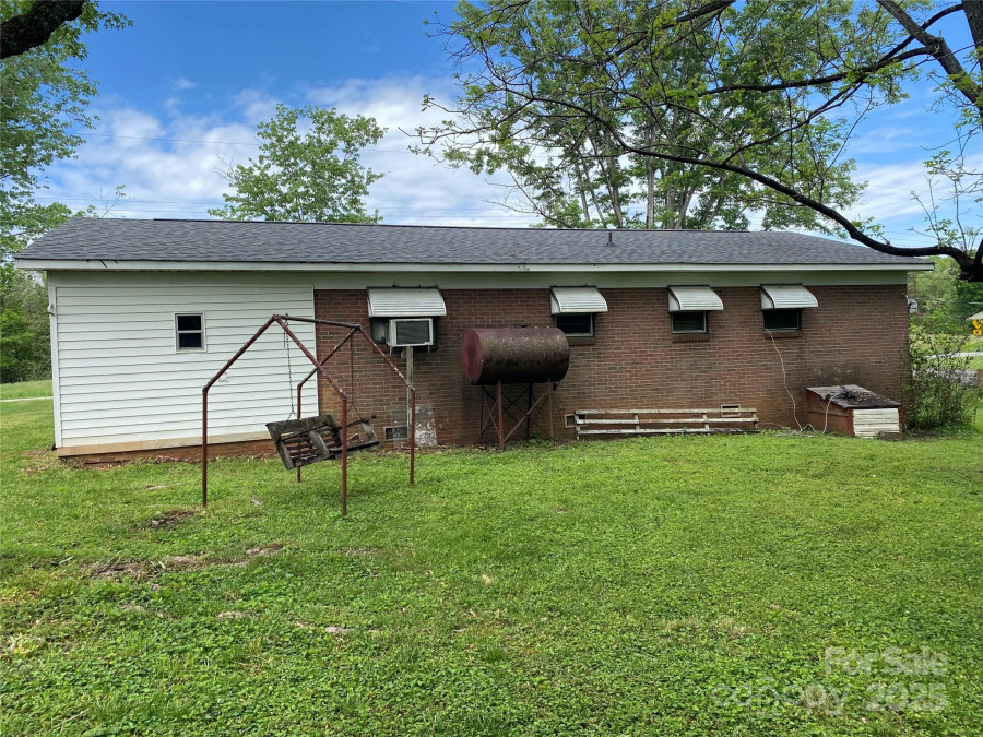 321 Sheldon St Hudson, NC 28638
