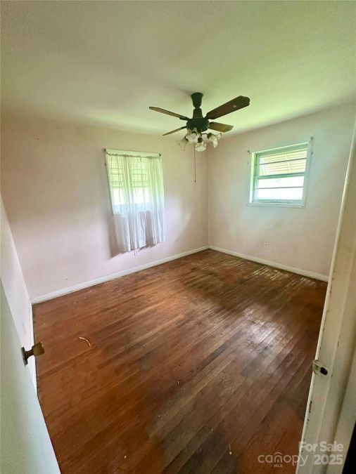 321 Sheldon St Hudson, NC 28638