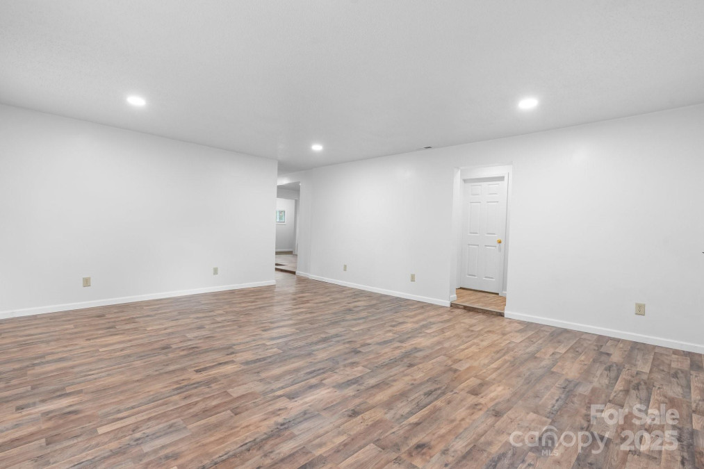 281 Glenwood Dr Marion, NC 28752