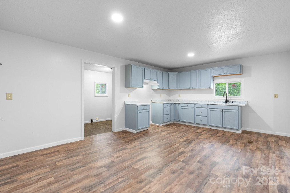 281 Glenwood Dr Marion, NC 28752